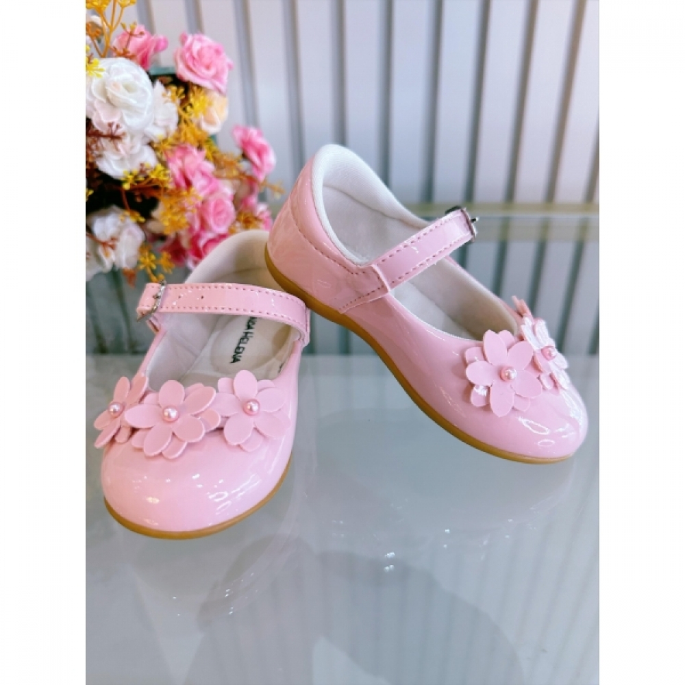 Sapatinho Rosa Veniz C/ Aplique de Florzinhas Batizado