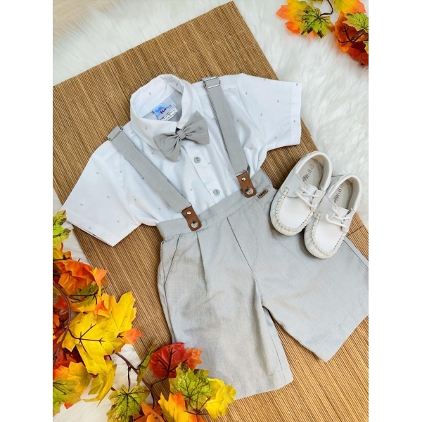 Conjunto Social Camisa Branca Com Short Gravata e Susp. Cinza
